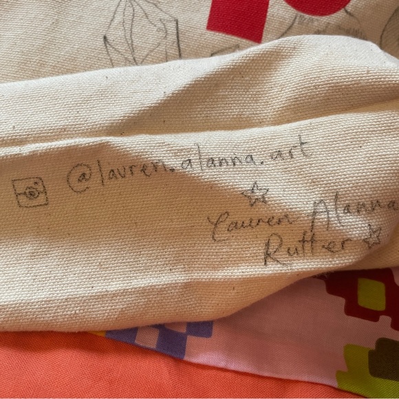 Customized hand-illustrated canvas depop logo tote - Picture 5 of 5